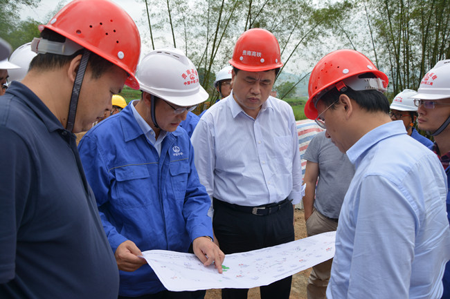 (通讯员 熊根基)4月24日,云桂铁路广西有限责任公司总经理王隽峰